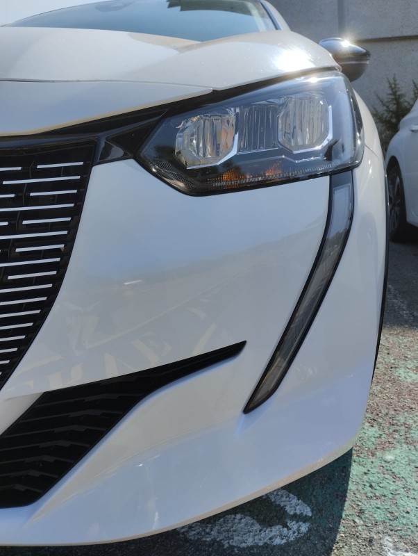 Enterprise spécialisée en nettoyage sans eau pour peugeot e208 montpellier herault 34