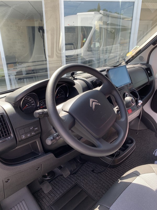 nettoyage sans eau écologique d un camping car à Montferrier sur lez - Herault.