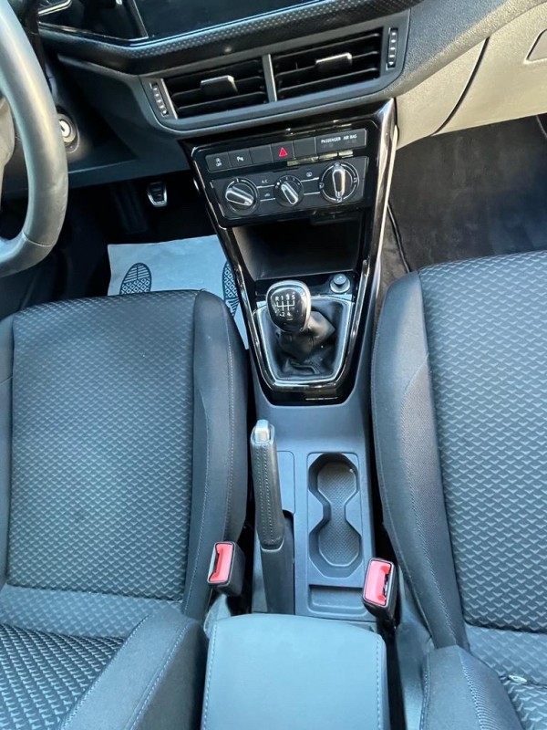 Remise en état d un Volkswagen tcross à Montpellier 