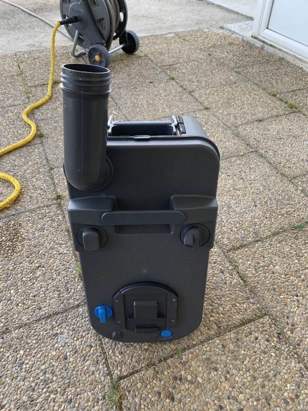 nettoyage sans eau écologique d un camping car à Montferrier sur lez - Herault.